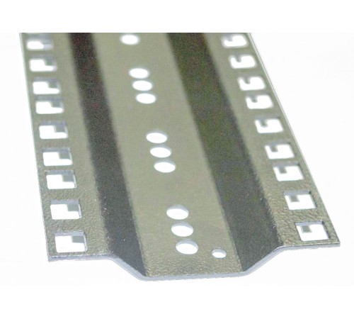 Центральный монтажный профиль Hyperline MPR19-42U-RAL7035