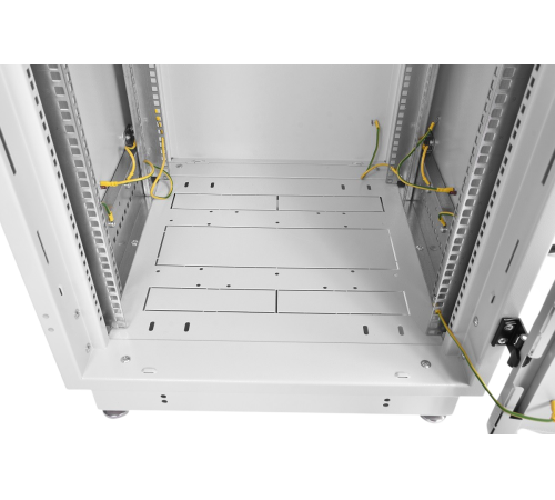 Шкаф телекоммуникационный напольный 22U (600x800) дверь металл ЦМО ШТК-М-22.6.8-3ААА 30144521901
