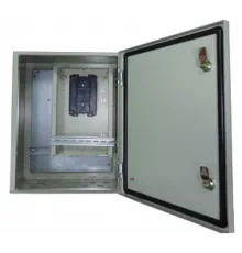 Металлический шкаф с установленым оптическим кросом TFortis CrossBox-2