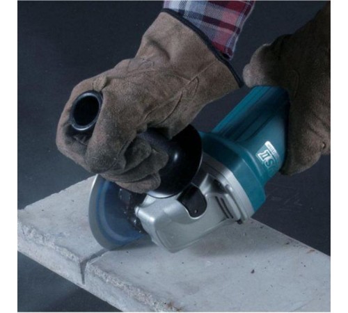 Углошлифовальная машина Makita GA5040C 1400Вт 11000об/мин рез.шпин.:M14 d=115/125мм Углошлифовальная машина Makita GA5040C 1400Вт 11000об/мин рез.шпин.:M14 d=115/125мм