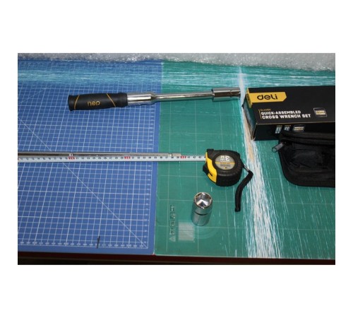 Ключи Deli Крестообразный балонный гаечный ключ Deli DL4416K 1/2" 17/19мм + 21/23мм, сталь Cr-V, противоскользящая ручка, сумка на молнии Ключи Deli Крестообразный балонный гаечный ключ Deli DL4416K 1/2" 17/19мм + 21/23мм, сталь Cr-V, противоскользящая ручка, сумка на молнии