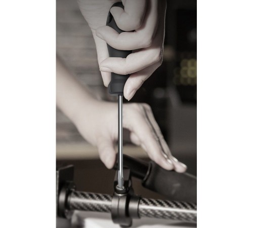 Набор отверток "Home Series Black" Deli HT1004 4шт  SL5x100+SL6x150+PH1x100+PH2x150, эксклюзивный дизайн, рукоятка из высококачественного софттач пластика