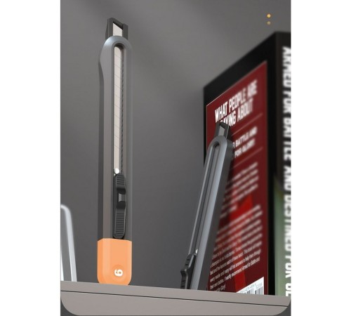 Нож Deli Технический нож "Home Series Gray" Deli HT4009C ширина лезвия 9мм, эксклюзивный дизайн, корпус из высококачественного софттач пластика Нож Deli Технический нож "Home Series Gray" Deli HT4009C ширина лезвия 9мм, эксклюзивный дизайн, корпус из высококачественного софттач пластика