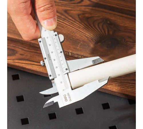 Измерительный и разметочный инструмент Deli Штангенциркуль Deli DL92200 200мм, метрическая шкала