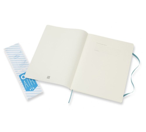 Блокнот Moleskine CLASSIC SOFT QP621B35 XLarge 190х250мм 192стр. линейка мягкая обложка голубой Блокнот Moleskine CLASSIC SOFT QP621B35 XLarge 190х250мм 192стр. линейка мягкая обложка голубой