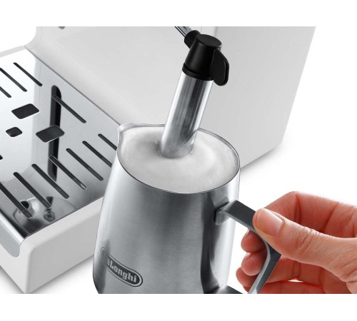 Кофеварка рожковая Delonghi ECP33.21.W 1100Вт белый Кофеварка рожковая Delonghi ECP33.21.W 1100Вт белый