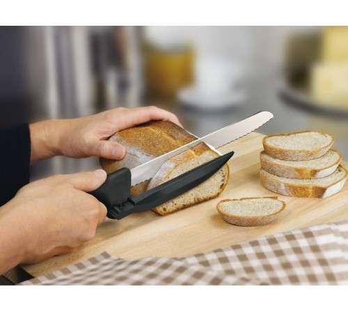 Нож кухонный Victorinox Swissclassic DUX-MESSER (6.8663.21) стальной лезв.210мм черный Нож кухонный Victorinox Swissclassic DUX-MESSER (6.8663.21) стальной лезв.210мм черный