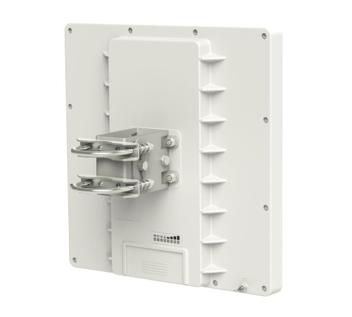Точка доступа MikroTik QRT 5 with 24dbi 5GHz antenna, High Gain Dual Chain 802.11an wireless, 600MHz, 64MB RAM, 1xGigabit LAN, POE, PSU, pole mount, RouterOS L4 (RB911G-5HPnD-QRT)