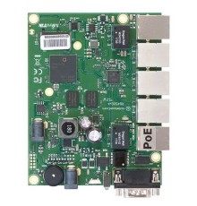 Маршрутизатор MikroTik RouterBOARD 450Gx4 with four core 716MHz Atheros CPU, 1 GB RAM, 5 Gigabit LAN ports, PoE OUT on port #5, RouterOS L5 (RB450Gx4)