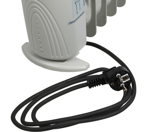 Радиатор масляный Ресанта ОММ-7Н 700Вт белый