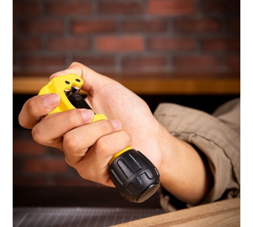 Труборез Deli Труборез для металлических труб Deli DL2504  диапазон реза 3-32 мм, режущая кромка из нержавеющей стали, подходит для меди и алюминия