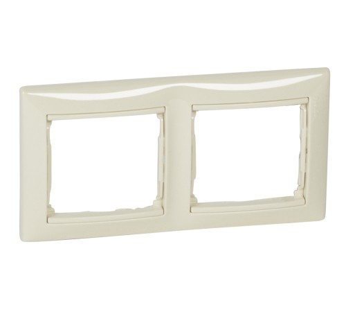 Рамка Legrand 774352 Рамка Legrand 774352