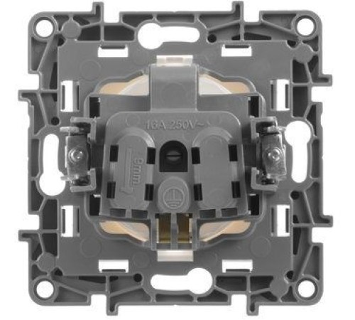 Розетка силов. Legrand Etika 672221 скрыт. зазем. IP21 белый