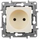 Розетка силовая Legrand Etika (672320) скрыт. зазем. IP21 слоновая кость
