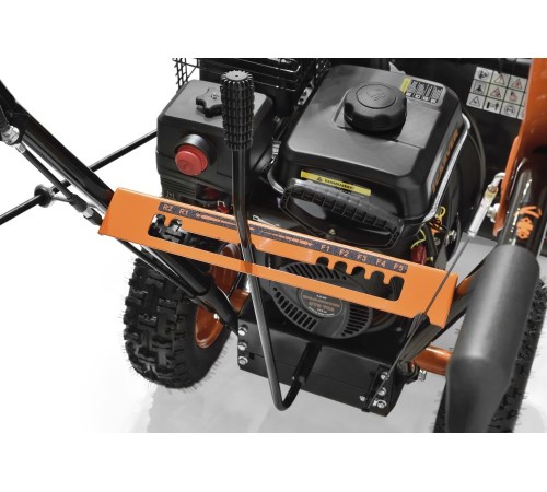 Снегоуборщик бензин. Carver STG 756 7л.с.