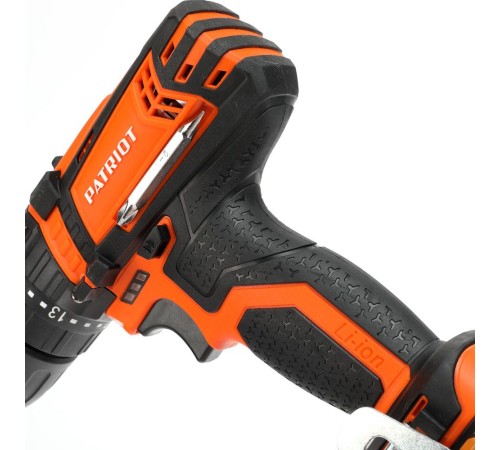 PATRIOT BR 183UES Дрель-шуруповерт аккумуляторная [180201483] { 2 скор. одна батарея Li-Ion, зарядка за 1 час, двусторонняя бита, кейс }