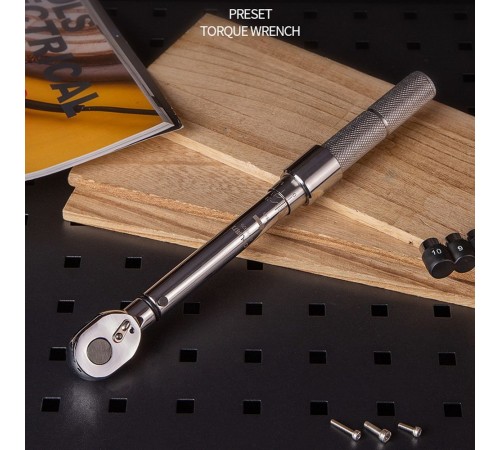 Ключ Deli Динамометрический ключ предельный Deli DL170025  5-25Нм, 3/8", головка Cr-Mo, 72 зуба, точность +/- 3%, противоскользящая рукоятка, кейс