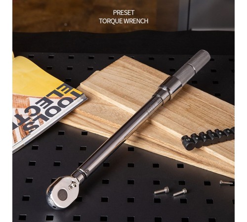 Ключ Deli Динамометрический ключ предельный Deli DL170050  10-50Нм, 3/8", головка Cr-Mo, 72 зуба, точность +/- 3%, противоскользящая рукоятка, кейс
