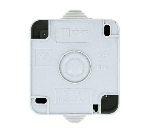 EKF EKR16-029-10-440 Прага Розетка 1-местная 16А с заземлением с крышкой IP44 белая с защ. штор. EKF