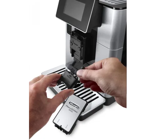 Кофемашина Delonghi ECAM610.75.MB 1450Вт черный/серебристый Кофемашина Delonghi ECAM610.75.MB 1450Вт черный/серебристый