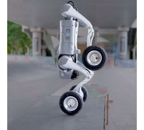 Бионический четырехопорный колесный робот бренда Unitree модели Go2-W версии Smart Edition