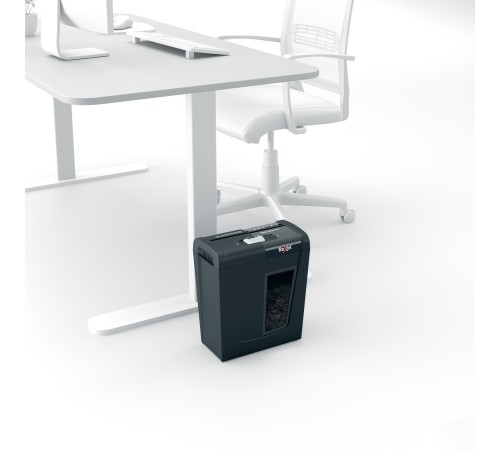 Шредер Rexel Secure S5 EU черный (секр.Р-2)/ленты/5лист./10лтр./скрепки/скобы Шредер Rexel Secure S5 EU черный (секр.Р-2)/ленты/5лист./10лтр./скрепки/скобы