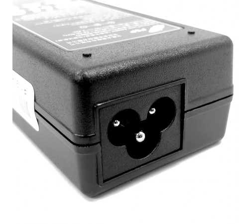 Адаптер питания FSP FSP065-RBBN3 65W/19V, DESKTOP ADAPTER, AC C6, DC 1500mm - 2.5/5.5/11 - 90° (R=1m, C=104pF) Адаптер питания FSP FSP065-RBBN3 65W/19V, DESKTOP ADAPTER, AC C6, DC 1500mm - 2.5/5.5/11 - 90° (R=1m, C=104pF)