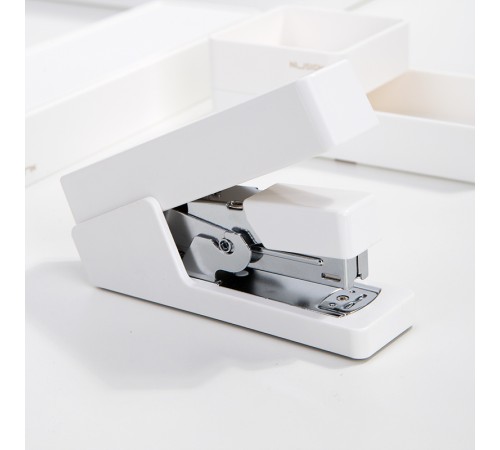 Степлер Deli ENS081WHITE Nusign 24/6 26/6 (25листов) белый 100скоб коробка