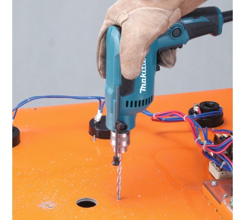 Дрель безударная Makita DP2010 370Вт ключевой реверс