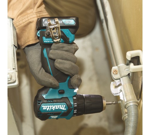 Дрель-шуруповерт Makita DF332DWAE аккум. патрон:быстрозажимной (кейс в комплекте) Дрель-шуруповерт Makita DF332DWAE аккум. патрон:быстрозажимной (кейс в комплекте)
