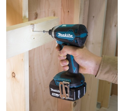Шуруповерт Makita DTD153ZJ аккум. патрон:шестигр.1/4" Шуруповерт Makita DTD153ZJ аккум. патрон:шестигр.1/4"