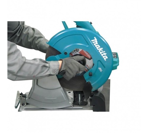 Торцовочная пила Makita DLW140Z 3800об/мин d=355мм Торцовочная пила Makita DLW140Z 3800об/мин d=355мм