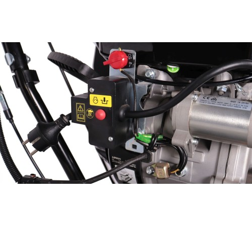 Снегоуборщик бензин. Champion ST861 8л.с.