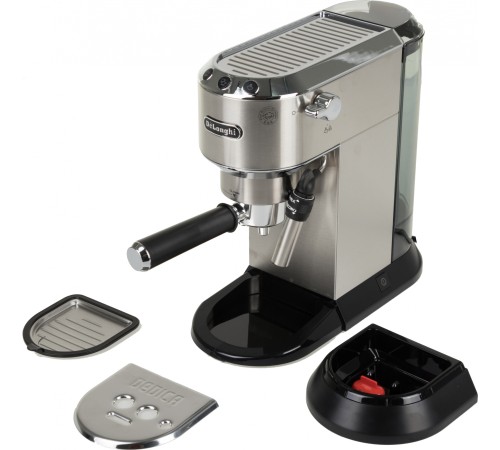 Кофеварка рожковая Delonghi EC685.M 1350Вт серебристый/черный Кофеварка рожковая Delonghi EC685.M 1350Вт серебристый/черный
