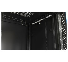 Шкаф коммутационный Hyperline (TWB-FC-2266-SR-RAL9004) настенный 22U 600x600мм пер.дв.стал.лист 60кг черный