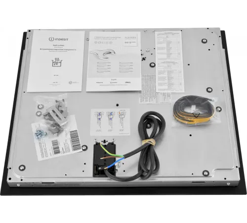 Варочная поверхность Indesit IRT 260 черный Варочная поверхность Indesit IRT 260 черный