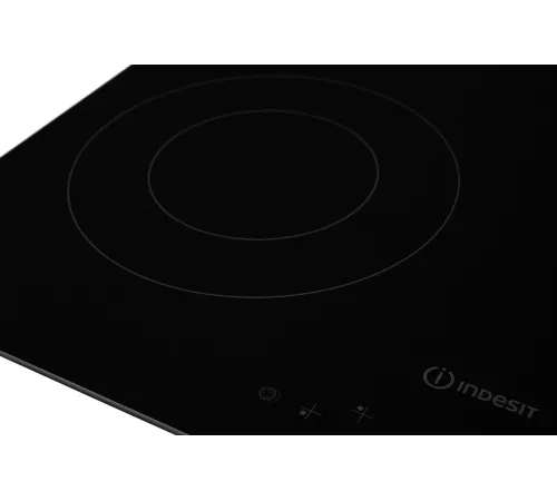 Варочная поверхность Indesit IRT 260 черный Варочная поверхность Indesit IRT 260 черный