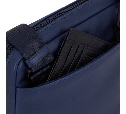 Сумка Piquadro Wollem CA1816W129/BLU синий полиэстер/натур.кожа Сумка Piquadro Wollem CA1816W129/BLU синий полиэстер/натур.кожа