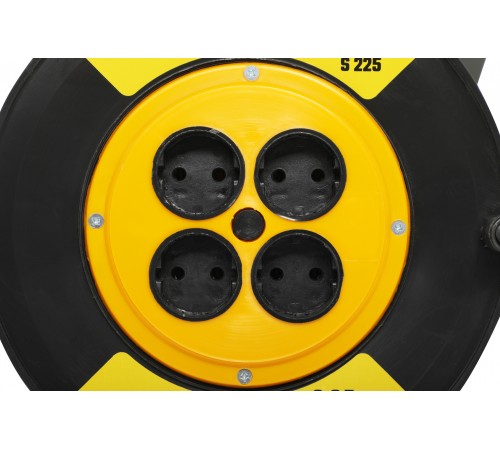 Удлинитель силовой Stayer 55070-30 2x2.5кв.мм 4розет. 30м ПВС 10A катушка желтый Удлинитель силовой Stayer 55070-30 2x2.5кв.мм 4розет. 30м ПВС 10A катушка желтый