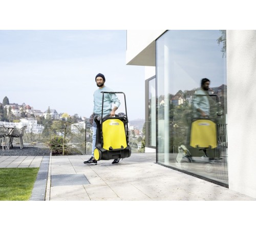Подметальная машина Karcher S 6 Twin желтый Подметальная машина Karcher S 6 Twin желтый