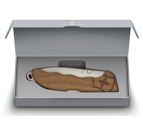 Нож перочинный Victorinox Evoke Wood (0.9415.D630) 136мм 4функц. дерево подар.коробка Нож перочинный Victorinox Evoke Wood (0.9415.D630) 136мм 4функц. дерево подар.коробка
