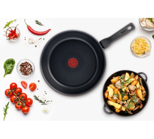 Сковорода Tefal Force 4218024 круглая 24см покрытие: антипригарное ручка несъемная (без крышки) черный (9100048315)