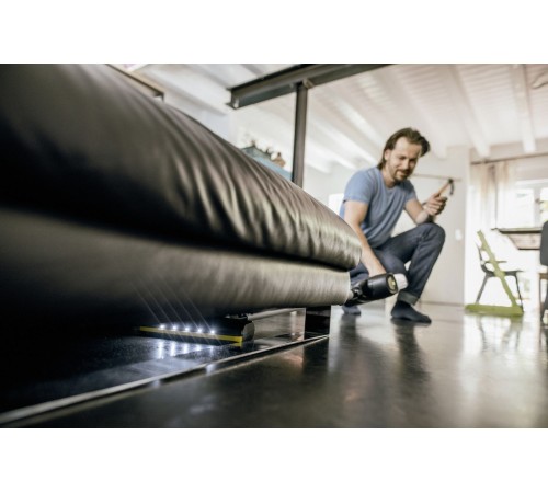 Ручной пылесос Karcher VC 6 Cordless ourFamily Car, 250Вт, черный/белый [1.198-672.0]