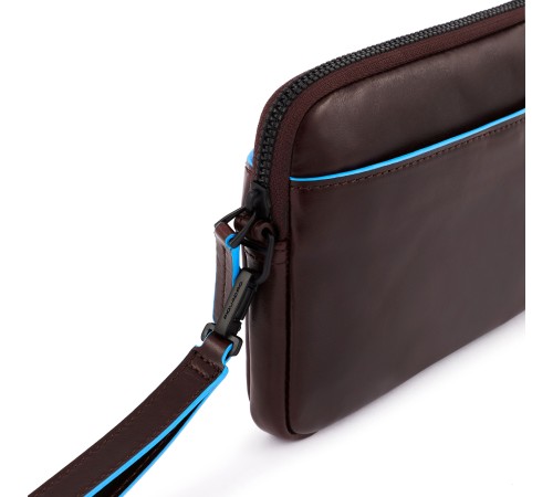 Клатч Piquadro Blue Square Revamp AC5946B2VR/MO коричневый натур.кожа Клатч Piquadro Blue Square Revamp AC5946B2VR/MO коричневый натур.кожа