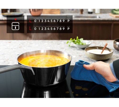 Варочная поверхность Electrolux LHR3233CK черный