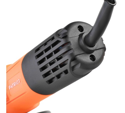 Углошлифовальная машина Patriot AG 126 1050Вт 11000об/мин рез.шпин.:M14 d=125мм (110301126)