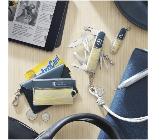 Нож перочинный Victorinox Classic SD New York Style (0.6223.E223) 58мм 7функц. подар.коробка Нож перочинный Victorinox Classic SD New York Style (0.6223.E223) 58мм 7функц. подар.коробка