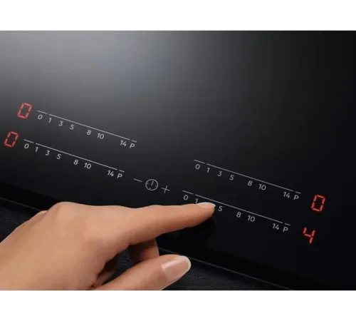 Индукционная варочная поверхность AEG IKE84471XB черный/серебристый