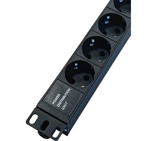 Блок распределения питания NTSS NTSS-PDU-DA2037 гор.размещ. 9x базовые 16A клеммная колодка Блок распределения питания NTSS NTSS-PDU-DA2037 гор.размещ. 9x базовые 16A клеммная колодка