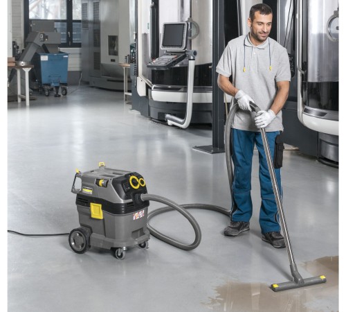 Строительный пылесос Karcher NT 30/1 Tact Te L 1380Вт (уборка: сухая/влажная) серый Строительный пылесос Karcher NT 30/1 Tact Te L 1380Вт (уборка: сухая/влажная) серый